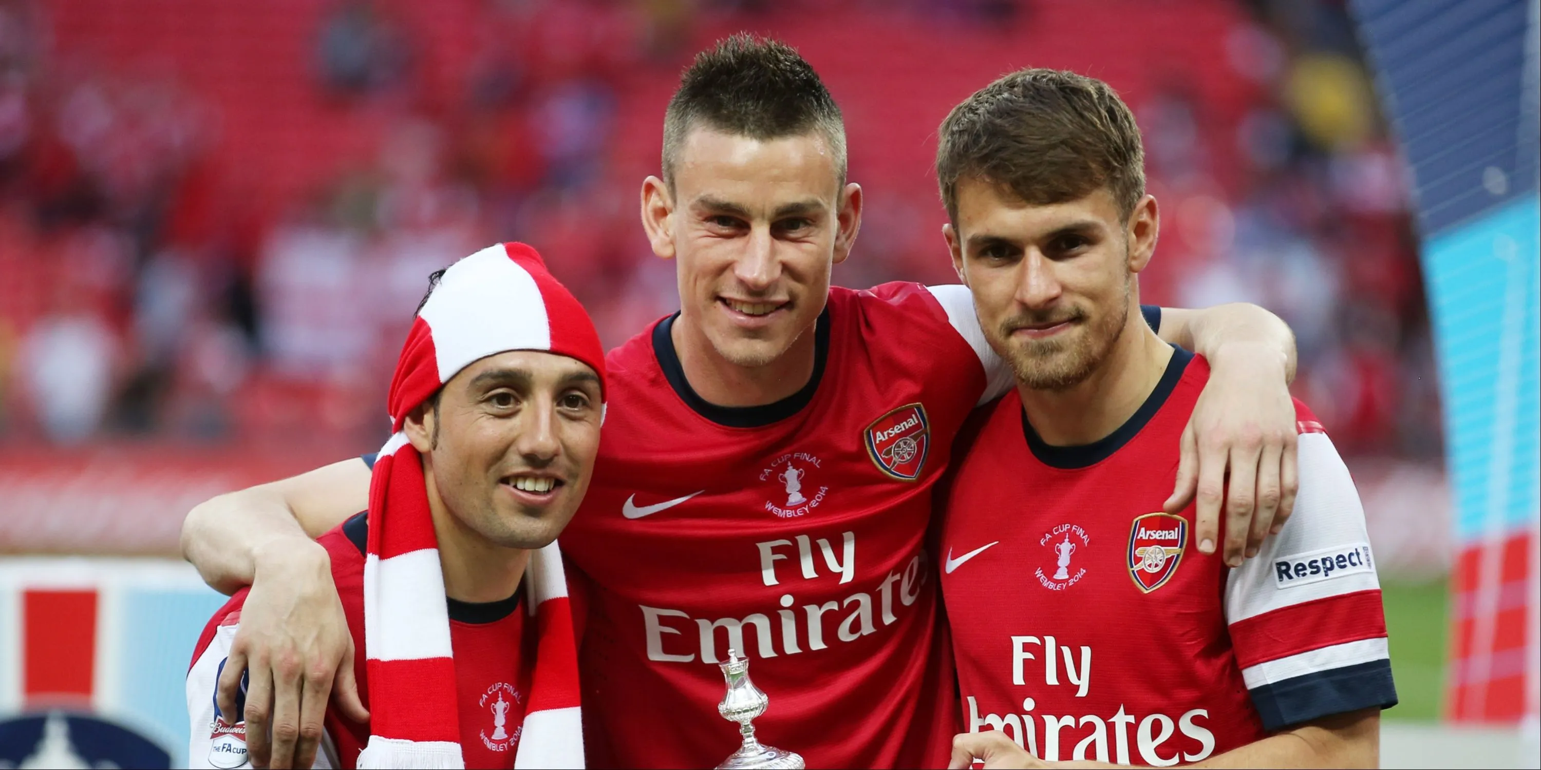 Aaron Ramsey cùng đồng đội cũ Koscielny và Cazorla tại Arsenal