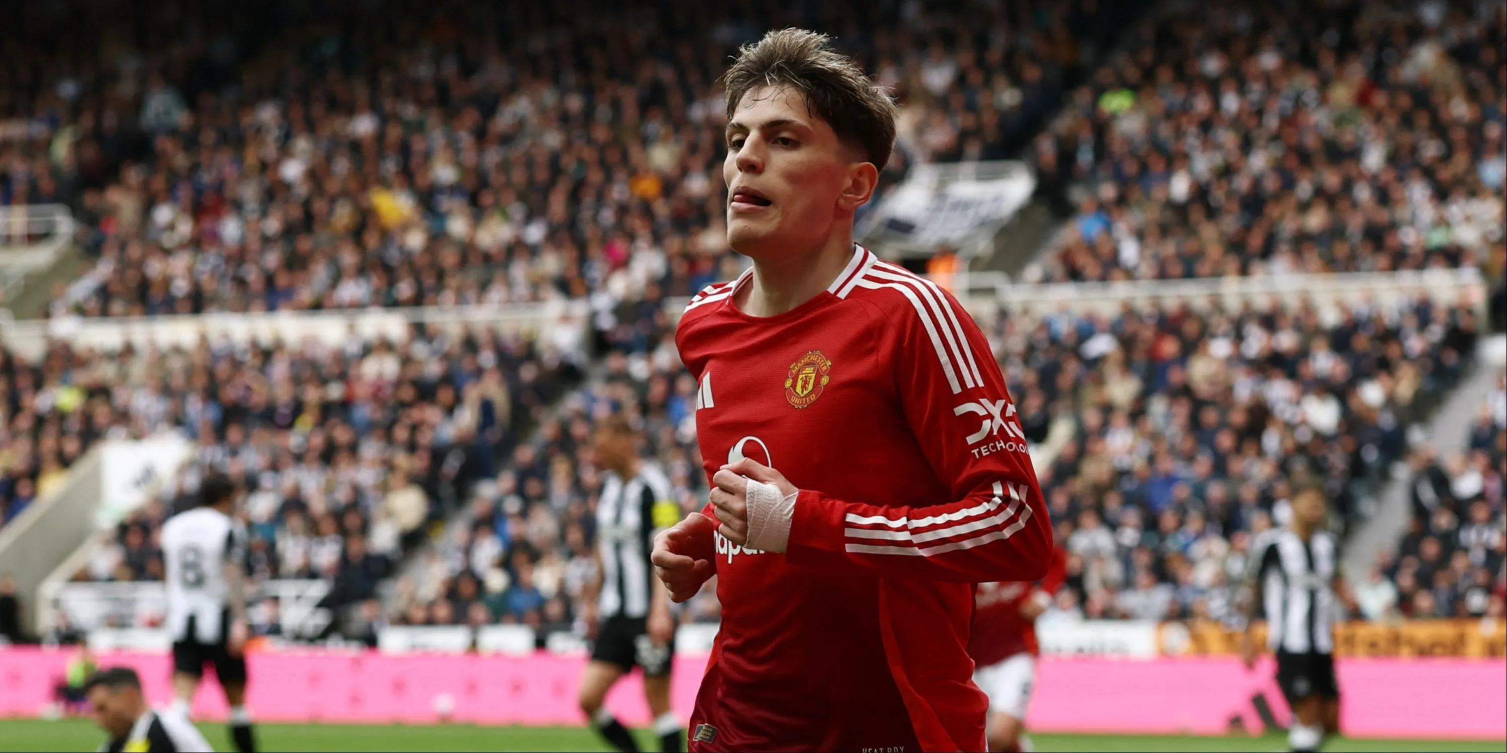 Alejandro Garnacho, cầu thủ chạy cánh của Man United, vẫn là mục tiêu chuyển nhượng của Chelsea