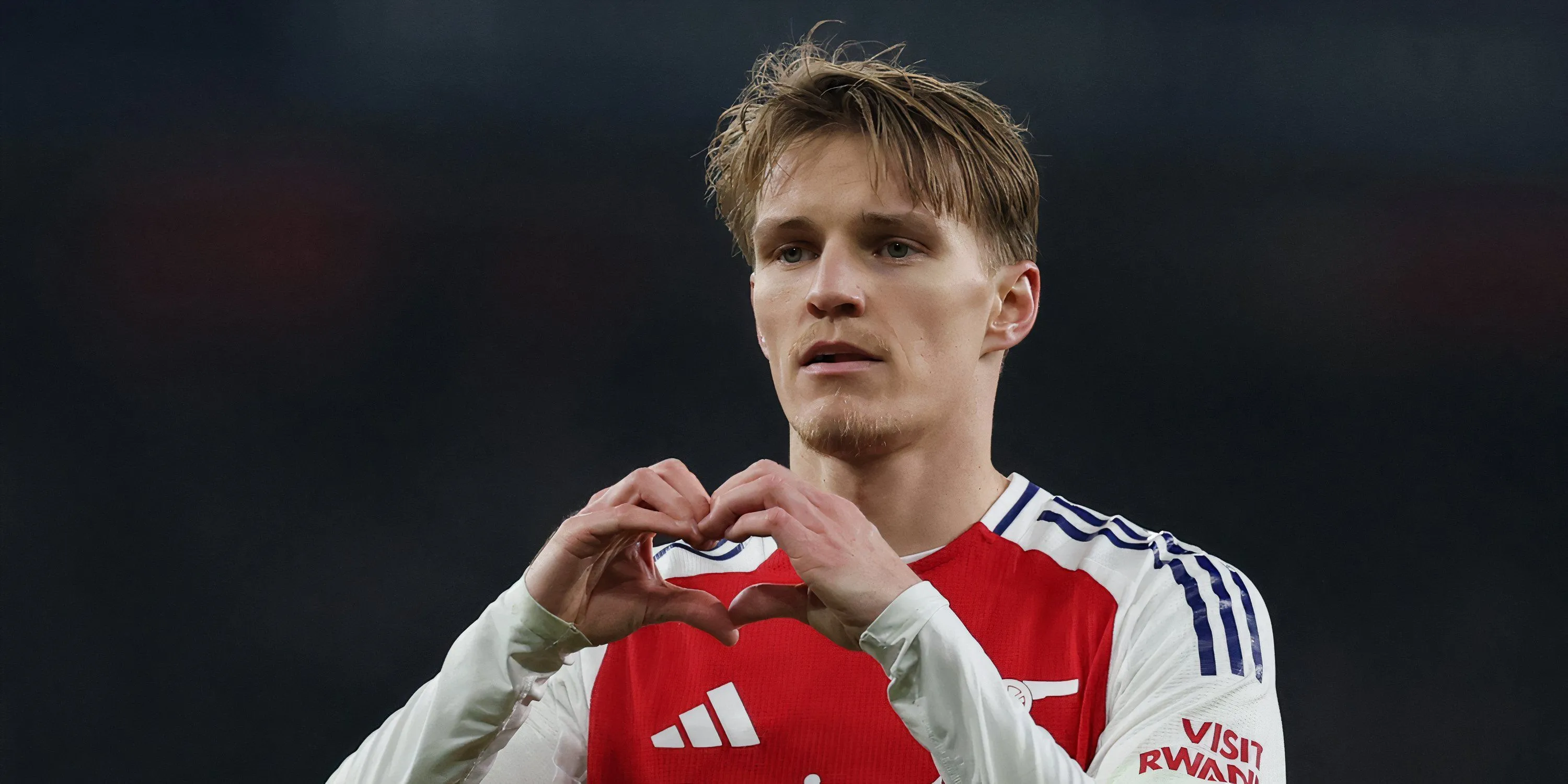 Martin Odegaard, đội trưởng của Arsenal, thi đấu ở Premier League.