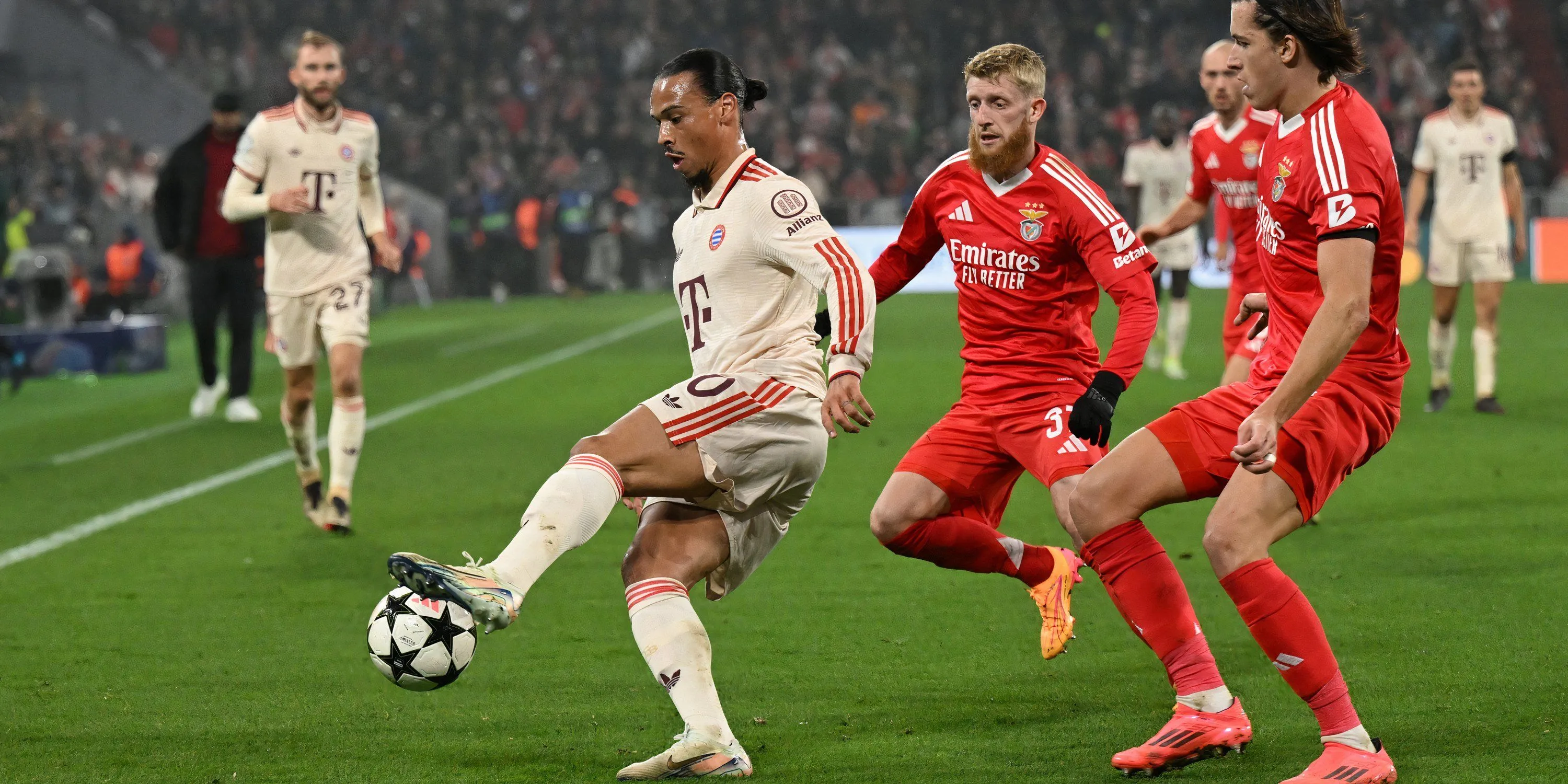 Cầu thủ chạy cánh Leroy Sane trong màu áo Bayern Munich, mục tiêu chuyển nhượng của nhiều câu lạc bộ châu Âu.