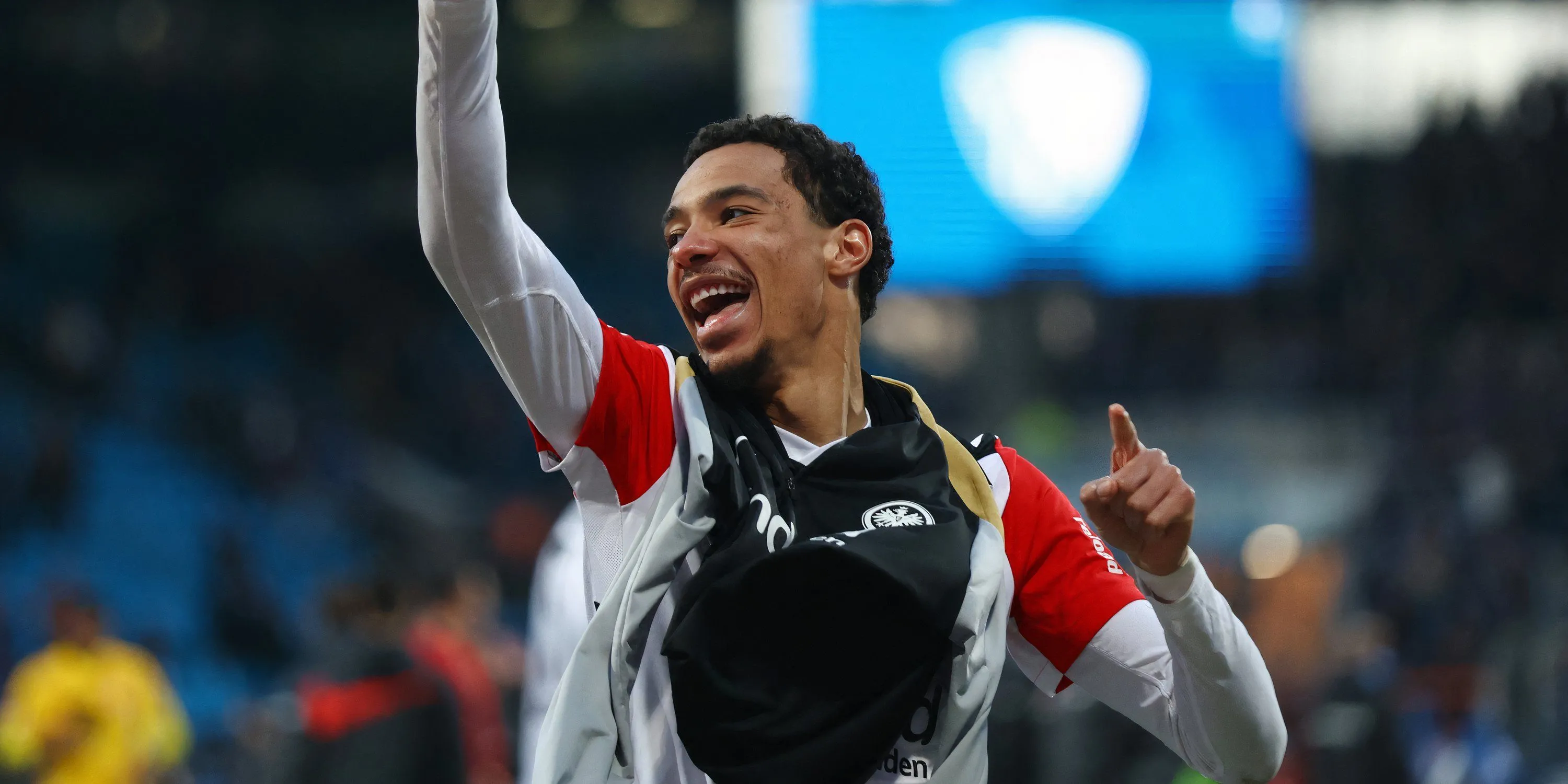 Hugo Ekitike, tiền đạo của Eintracht Frankfurt, cũng là mục tiêu của Chelsea.