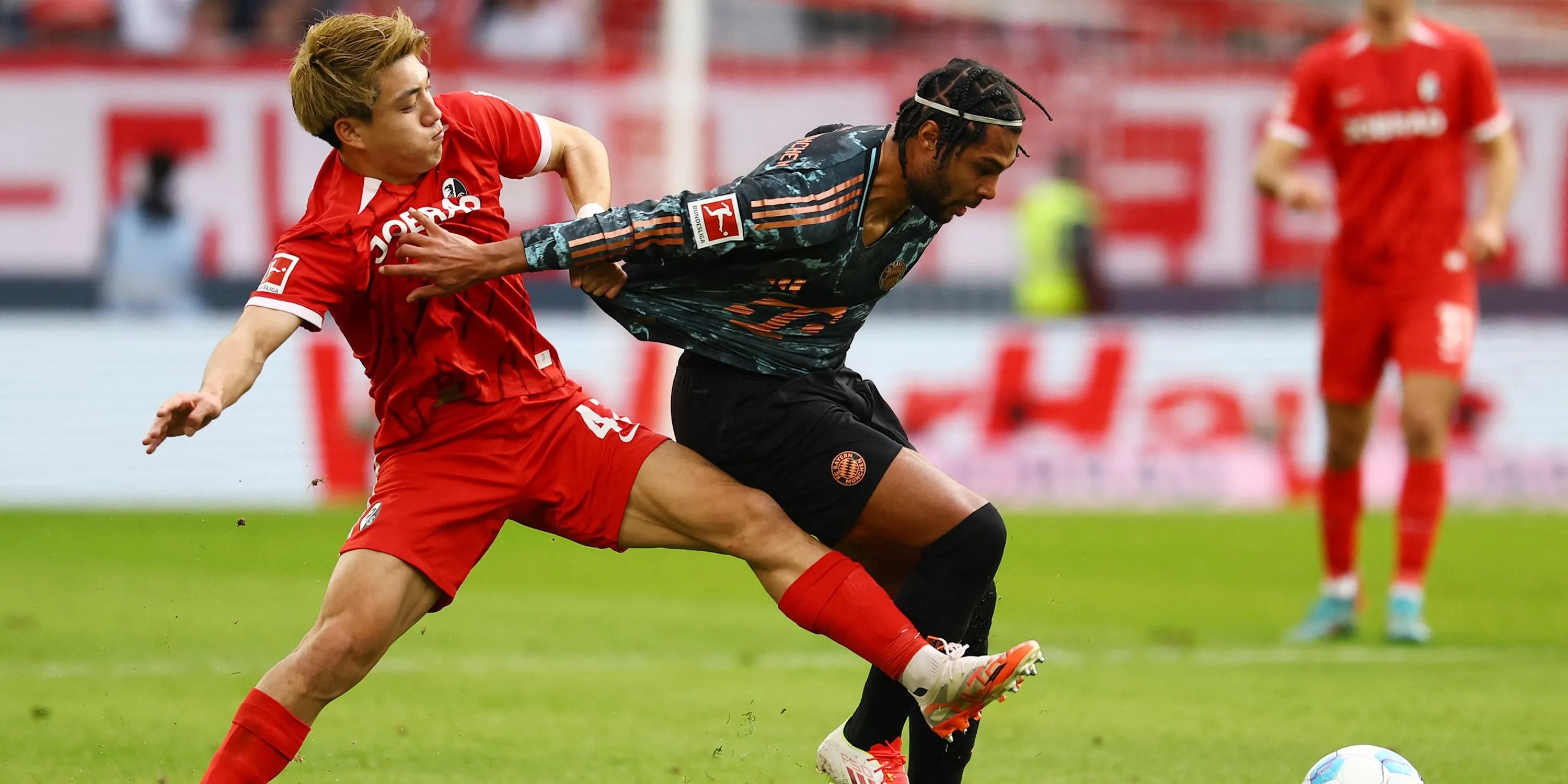 Serge Gnabry trong màu áo Bayern Munich