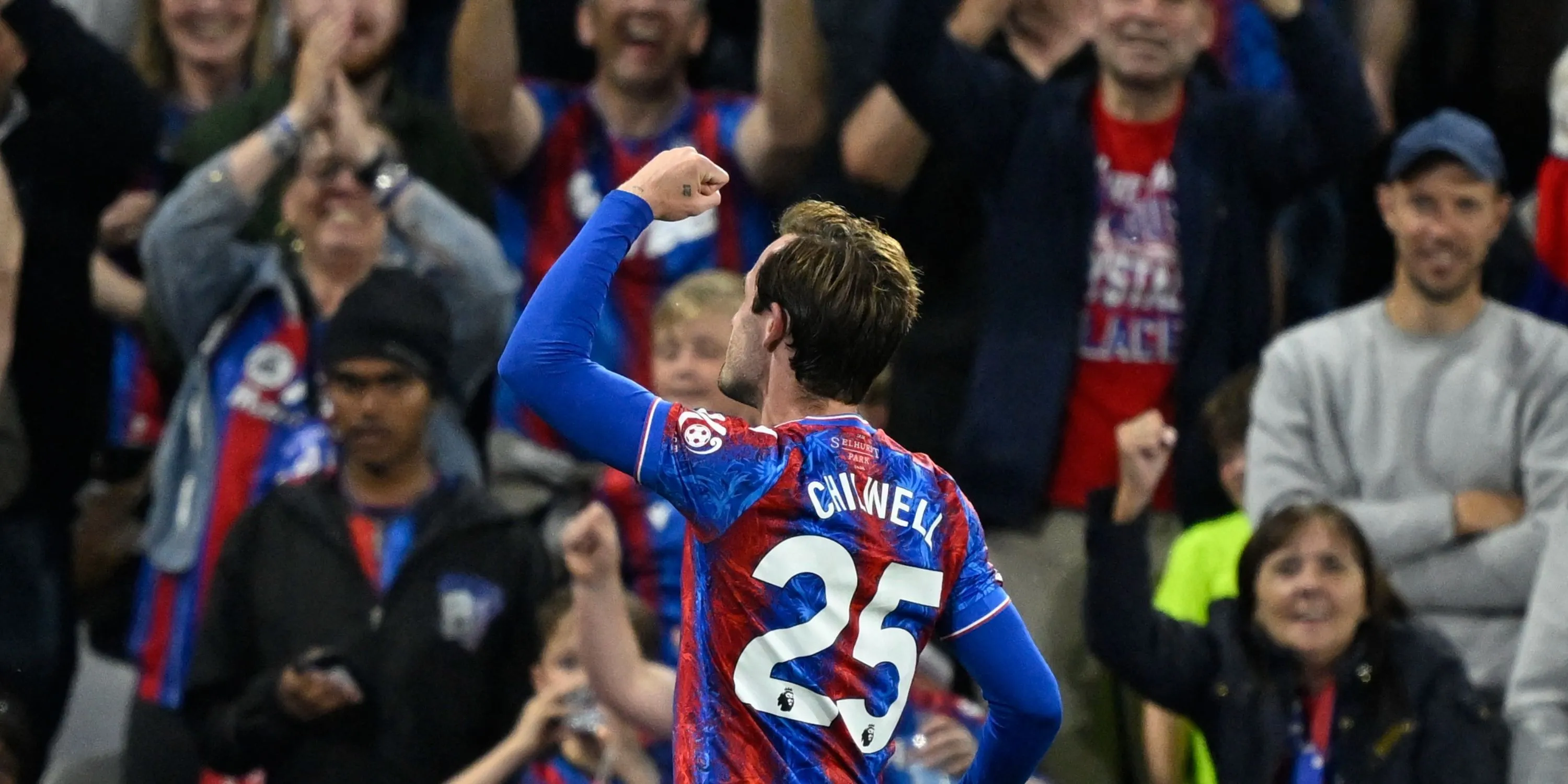 Ben Chilwell trong màu áo Chelsea, tiền đạo cánh gặp vấn đề chấn thương