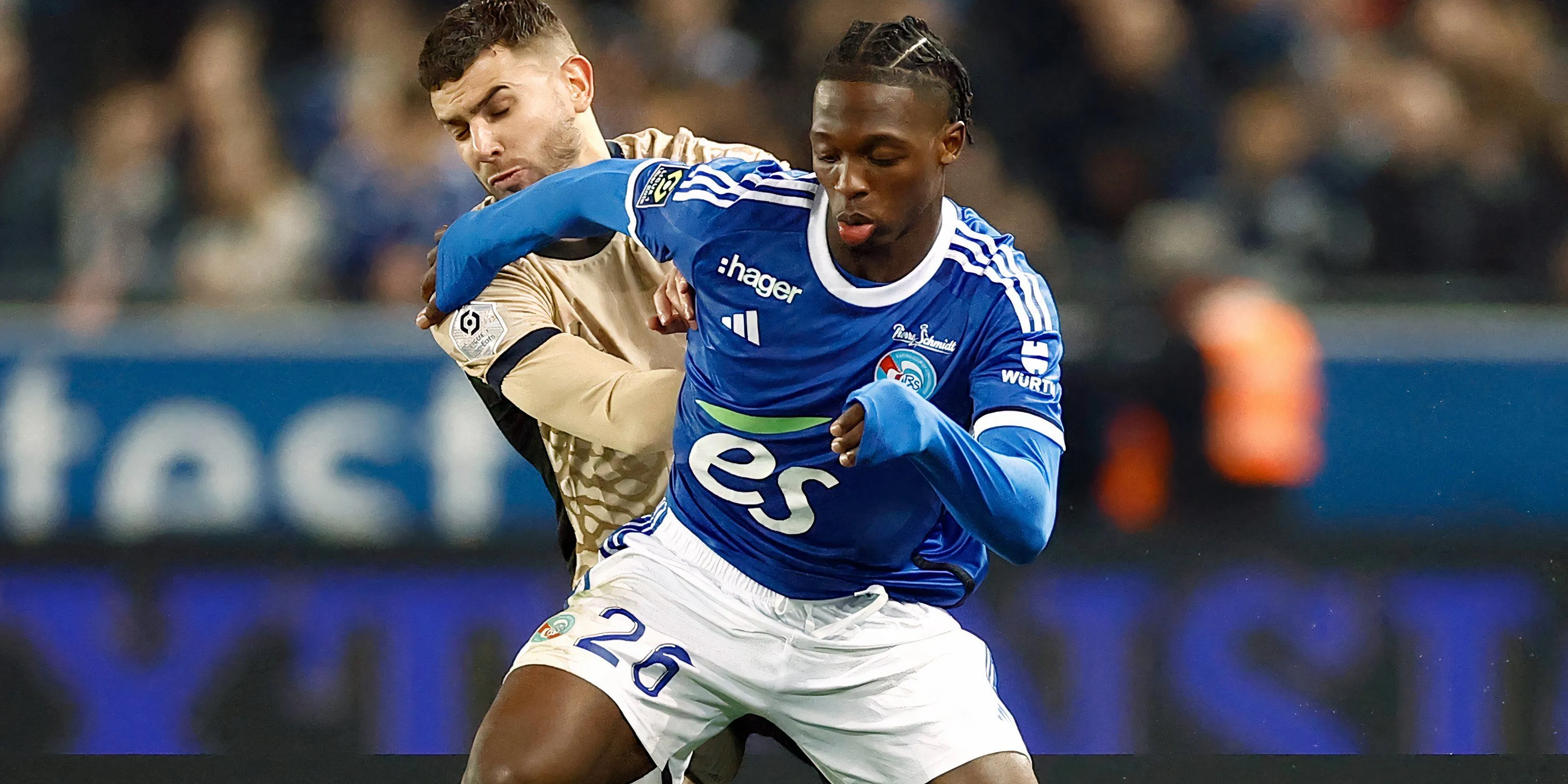Dilane Bakwa, tài năng trẻ từ RC Strasbourg đang là mục tiêu theo đuổi của Leeds United.