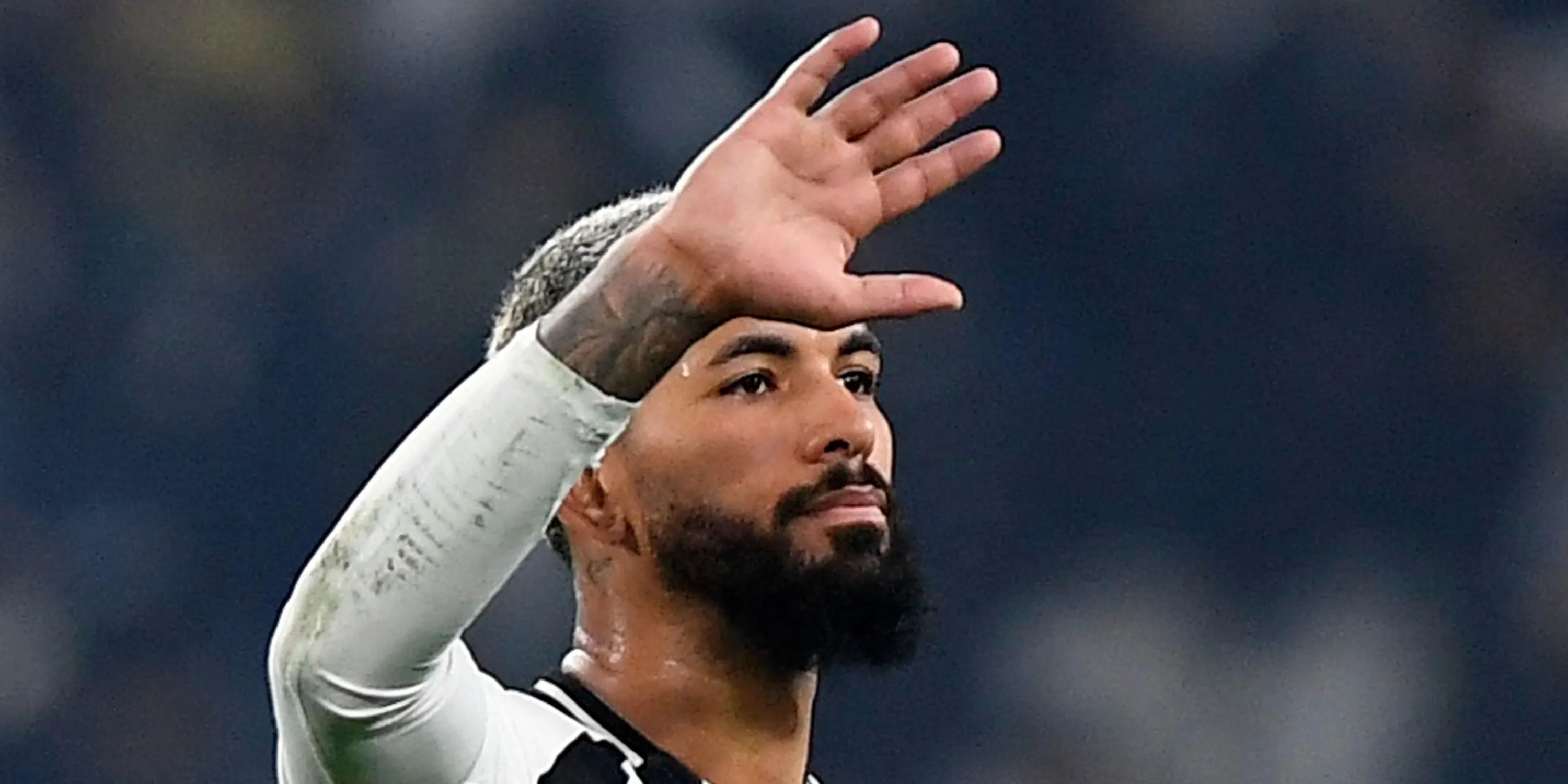 Douglas Luiz, tiền vệ sáng giá của Juventus và là mục tiêu hàng đầu của Tottenham.