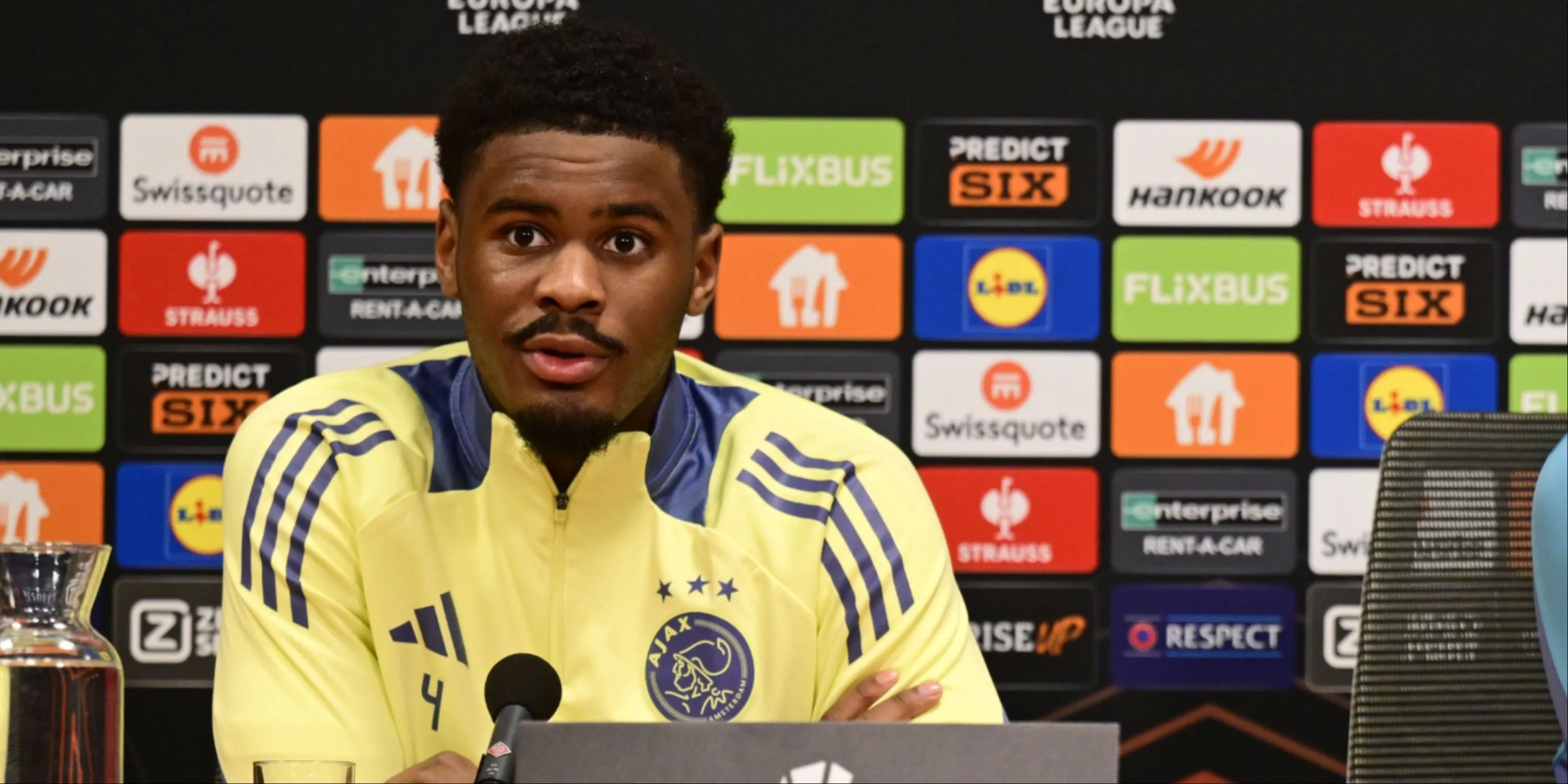 Hậu vệ trẻ Jorrel Hato của Ajax, mục tiêu của Liverpool