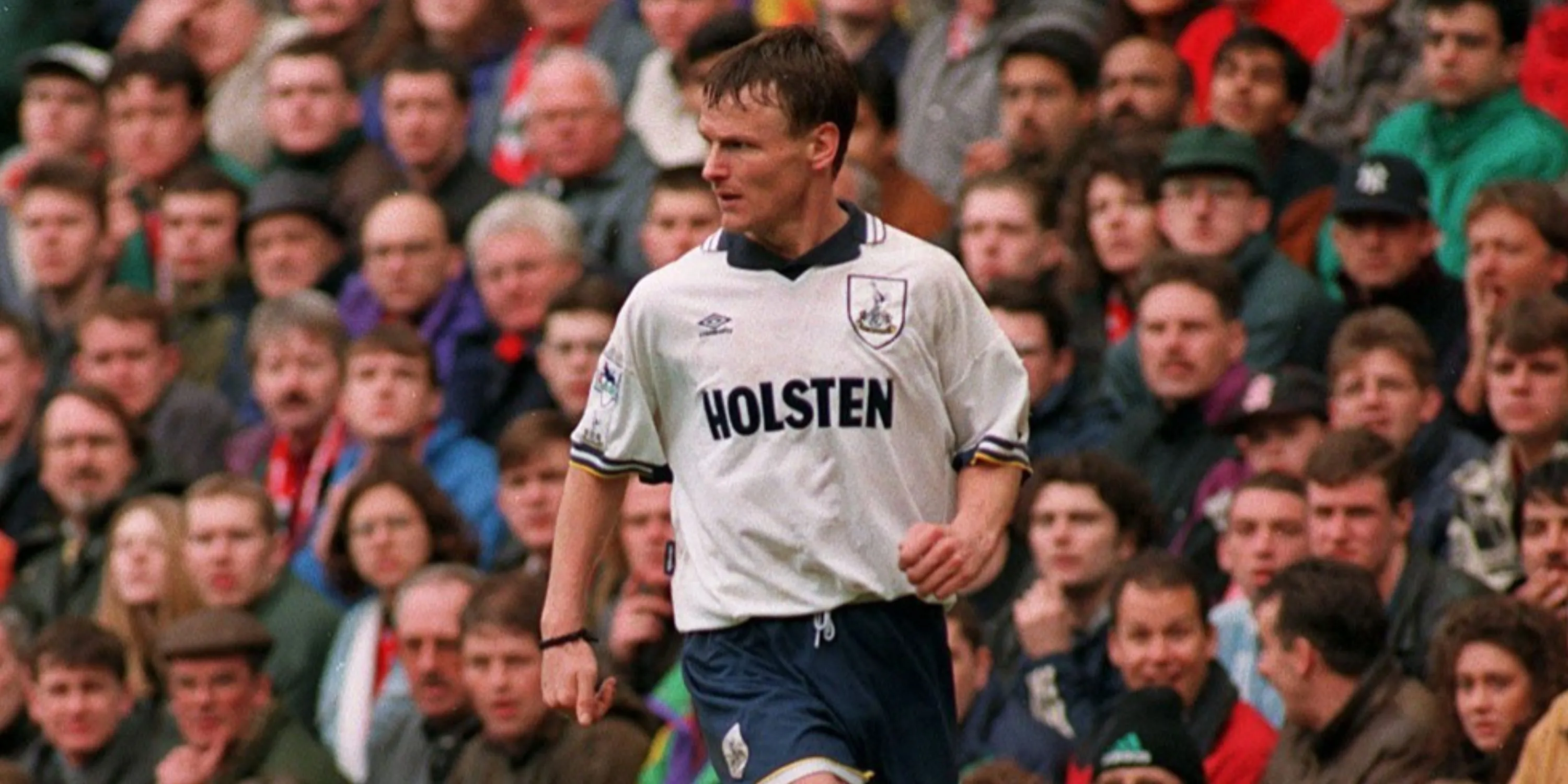 Teddy Sheringham trong màu áo Tottenham