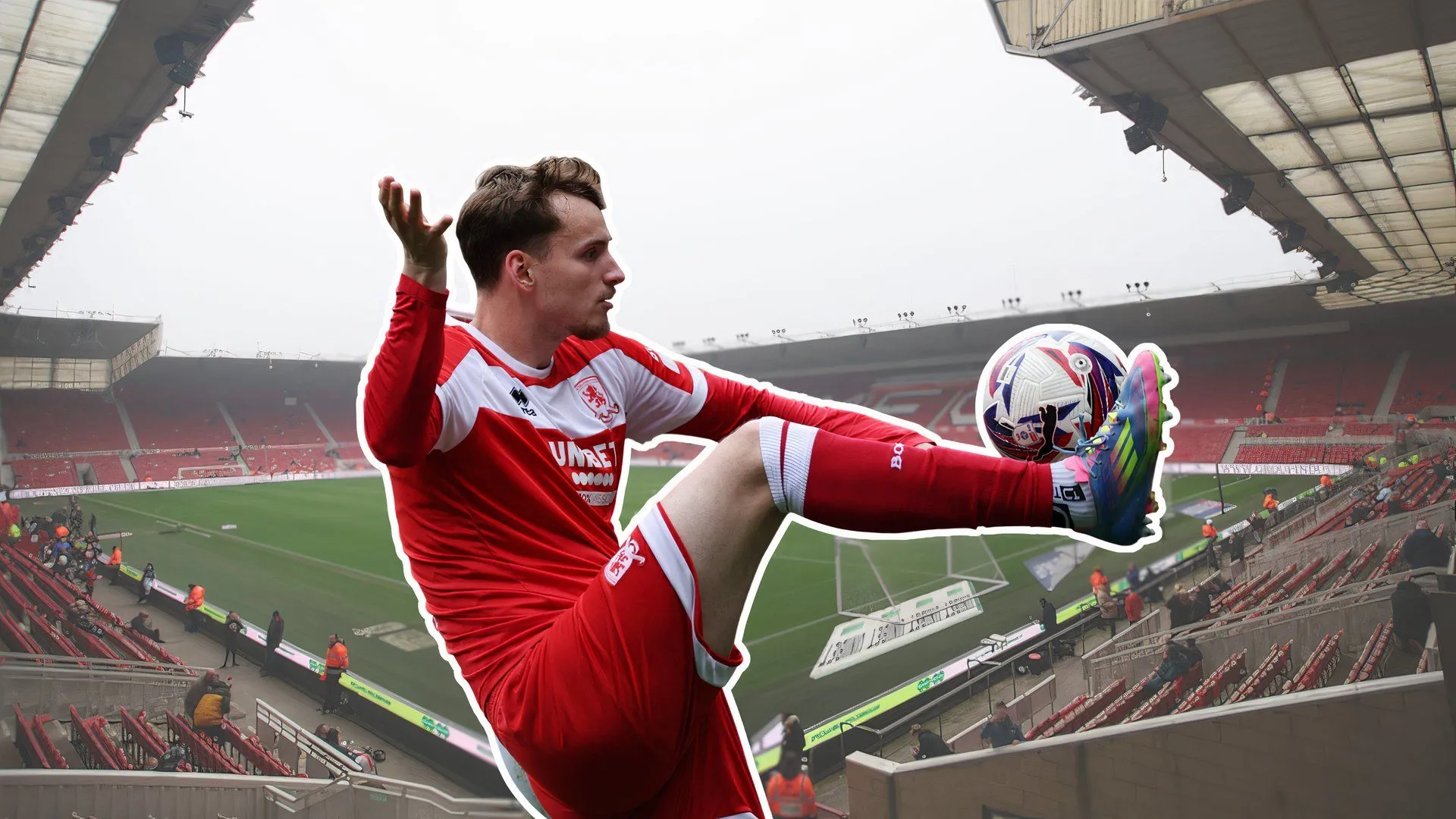 Trung vệ trẻ Rav van den Berg của Middlesbrough trong một pha bóng trên sân