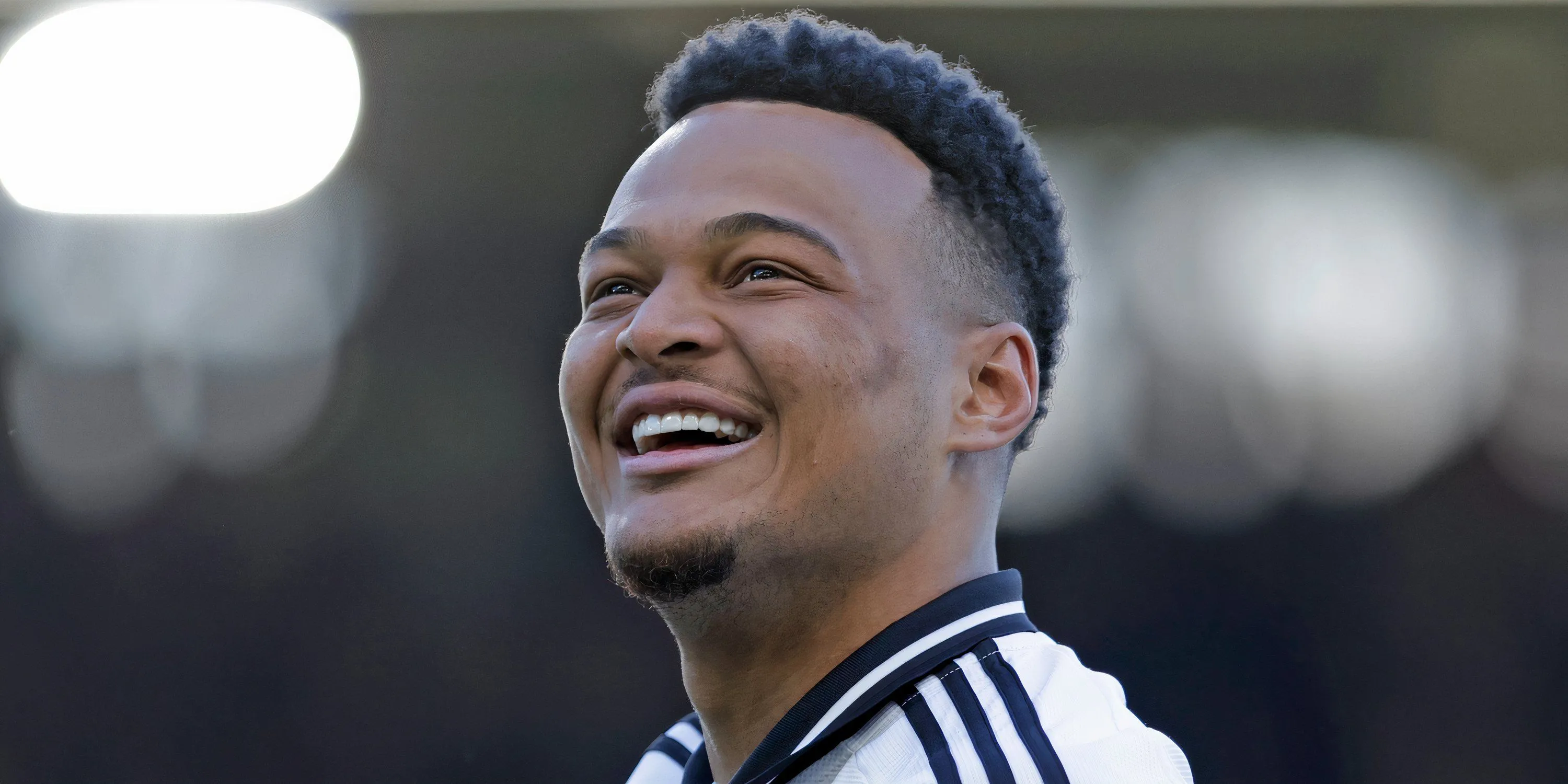 Tiền đạo Rodrigo Muniz của Fulham ăn mừng bàn thắng, người hùng gỡ hòa vòng trước