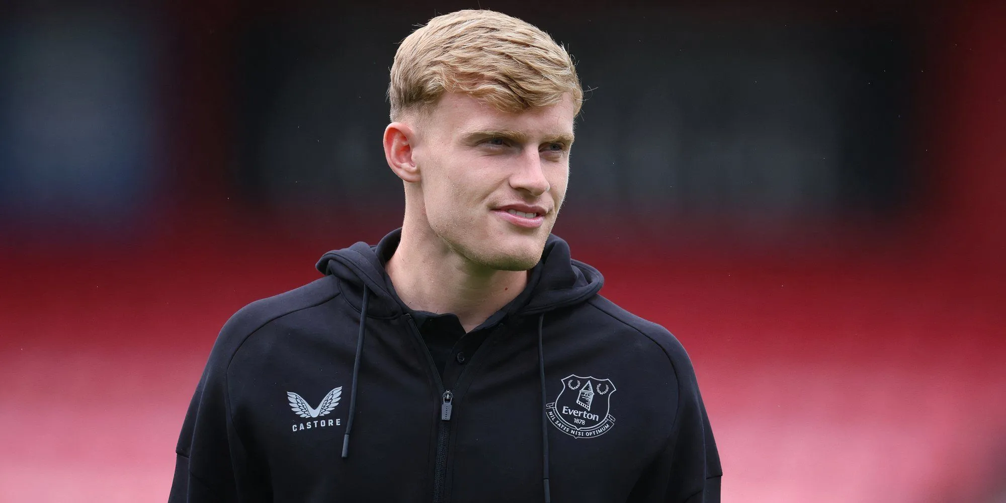 Jarrad Branthwaite, hậu vệ trẻ của Everton, vẫn chưa thể tham gia thi đấu